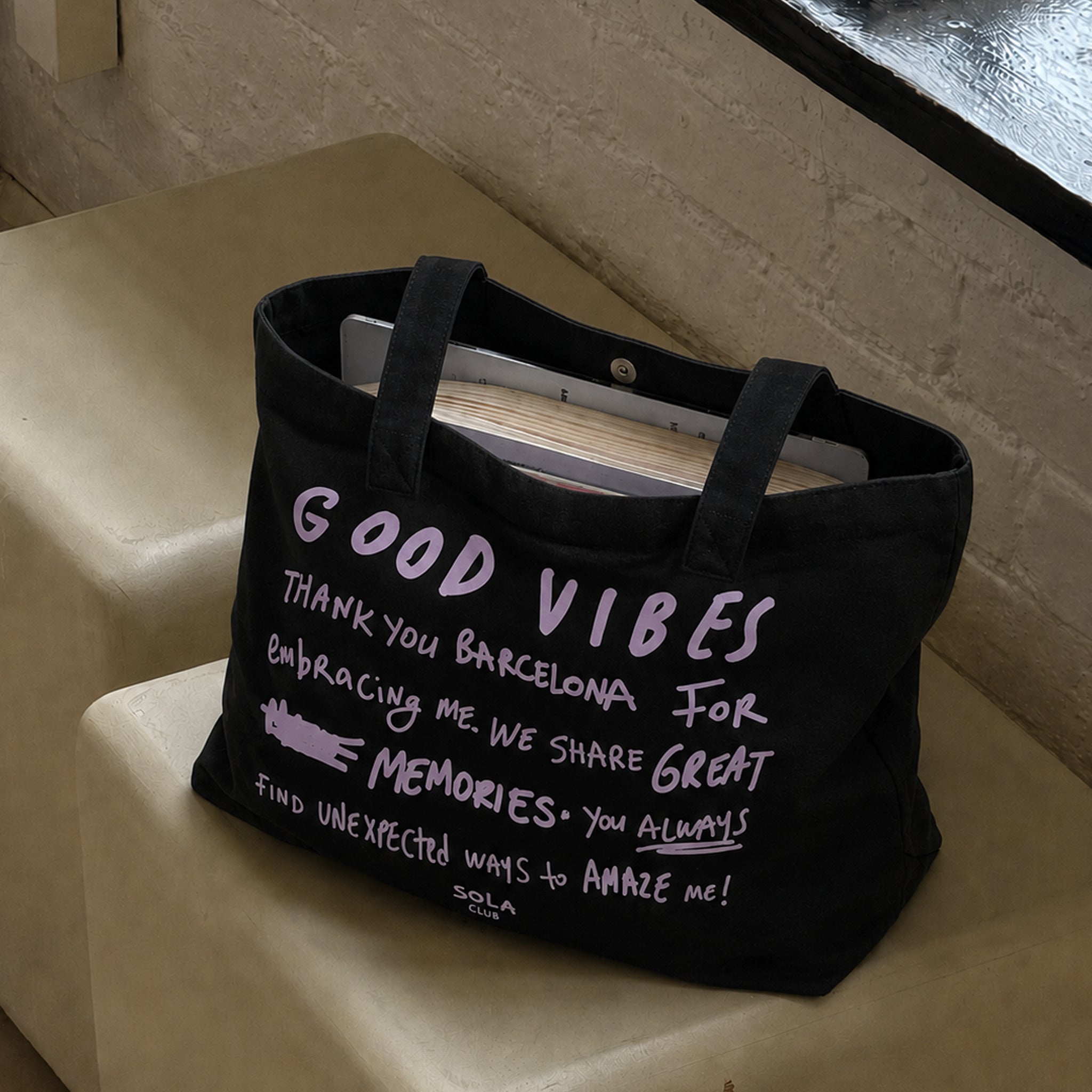 Good Vibes Black